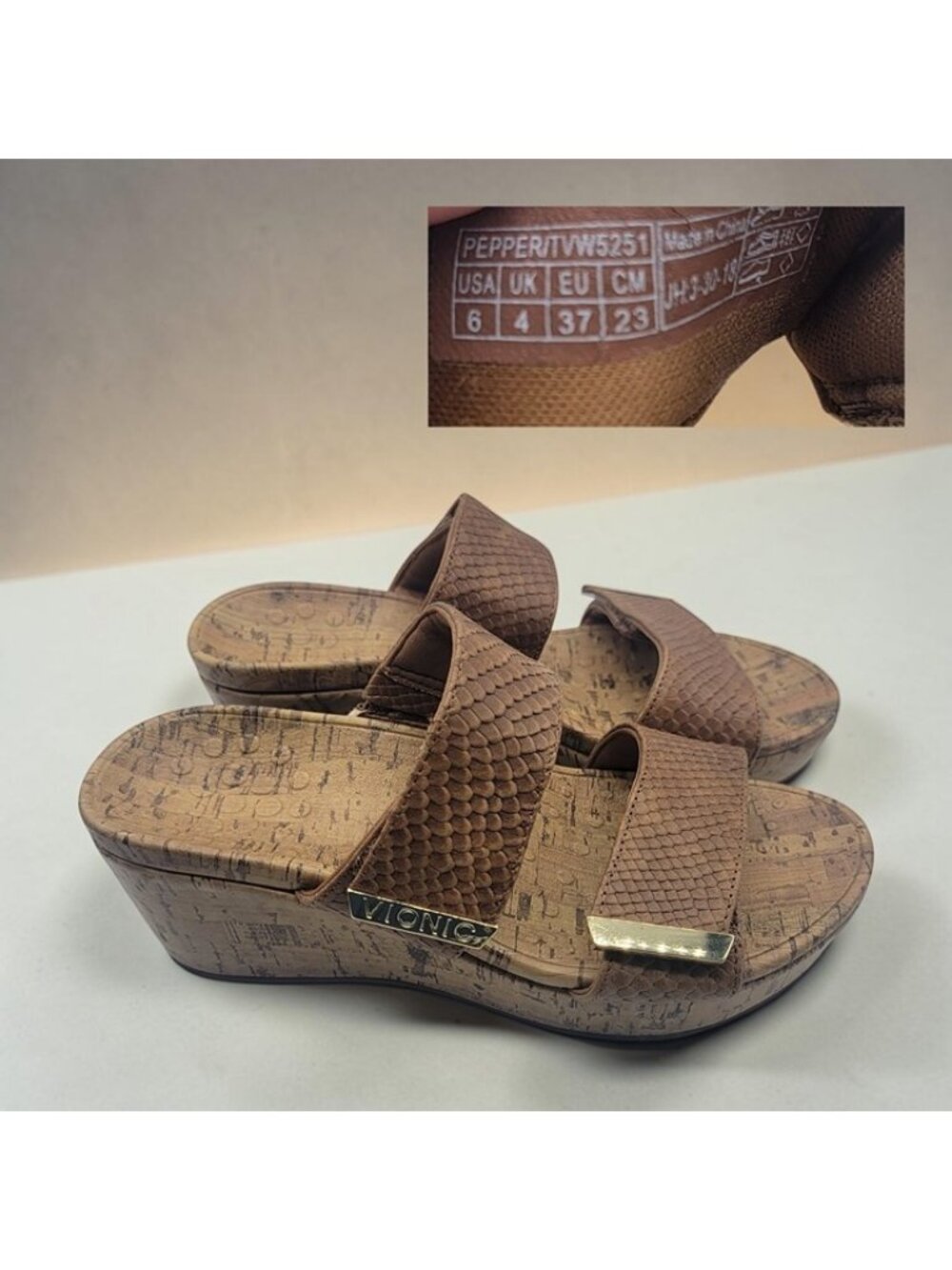 Vionic Pepper Cork-Wrapped Wedge Slip-On Sandals Orthotic Embossed Leather SZ 6